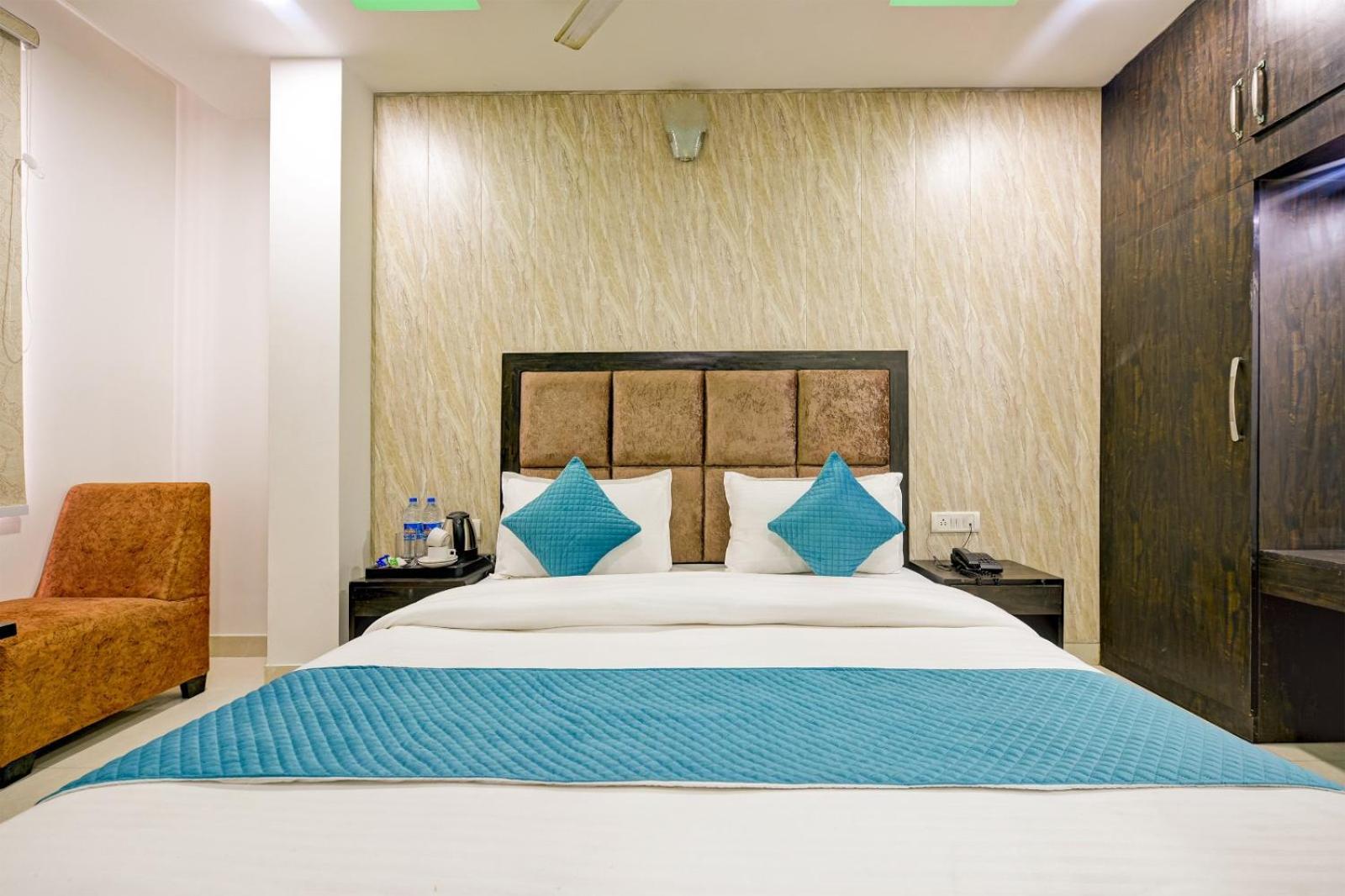 The Glory Suites Near Igi Airport Neu-Delhi Exterior foto
