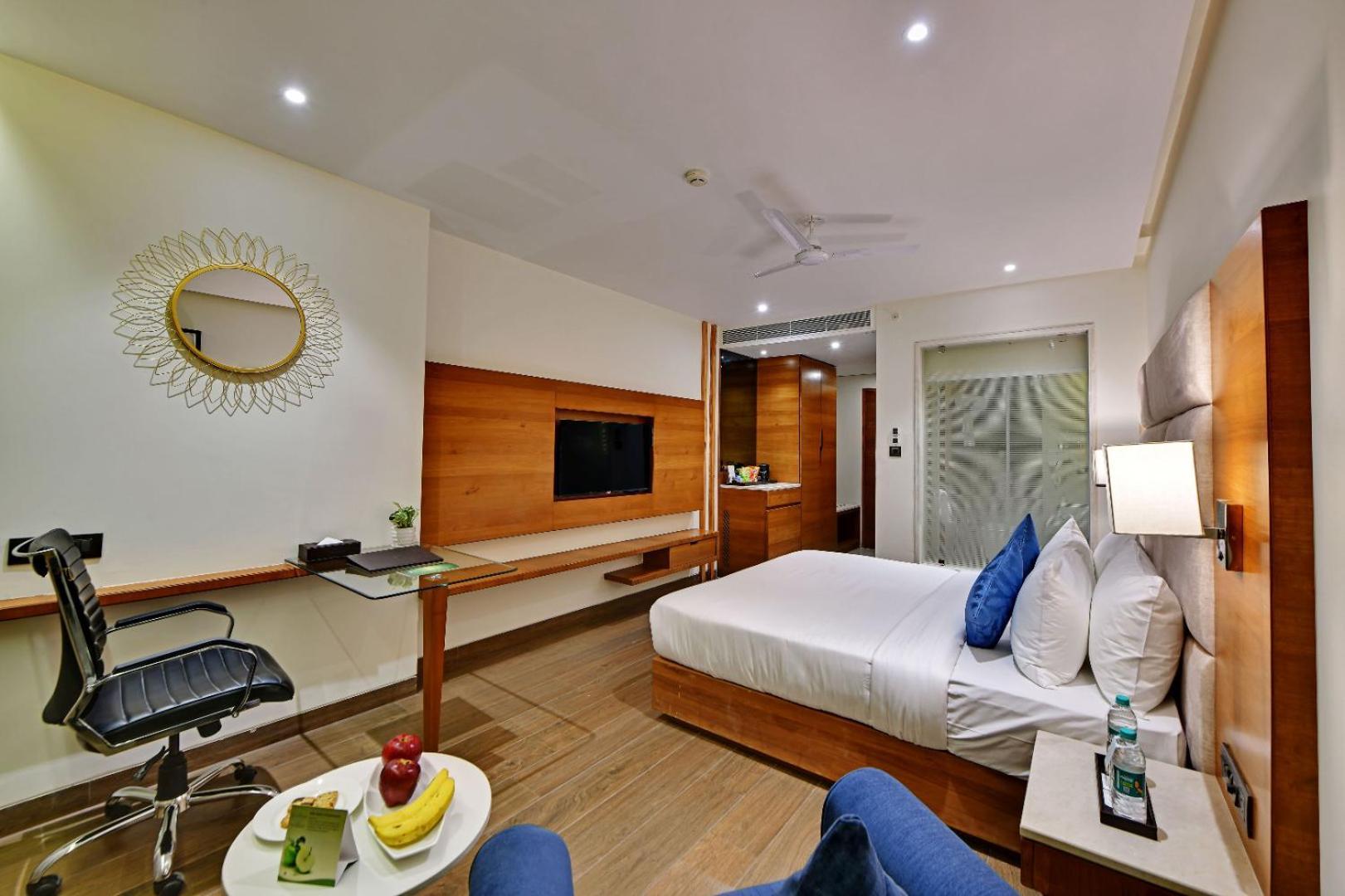 The Glory Suites Near Igi Airport Neu-Delhi Exterior foto